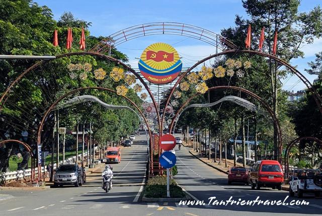 [2026] Bảng giá cho thuê xe du lịch đi Bảo Lộc mới nhất | Tân Triều Travel