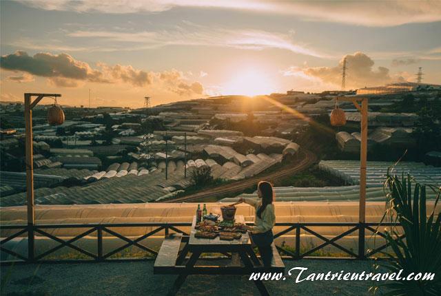 Có một tiệm nướng Chill đến thế tại Đà Lạt