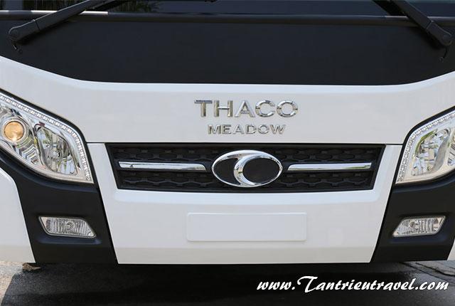 6 anh em xe du lịch 29 chỗ Thaco trên thị trường hiện nay.