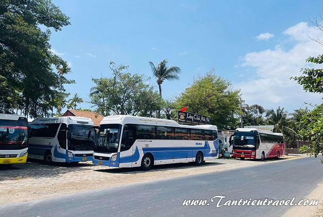 Xe du lịch 45 chỗ có kích thước rộng rãi như thế nào?