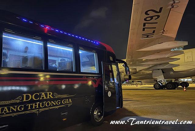 Bảng giá thuê xe limousine đón tiễn sân bay 2026
