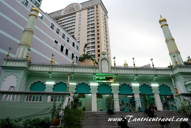 Ghé thăm thánh đường Hồi Giáo đẹp nhất Sài Gòn