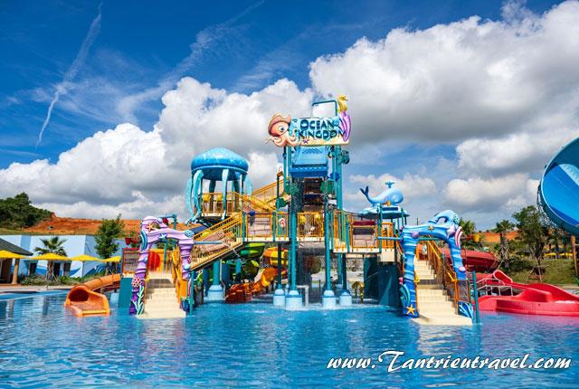Thuê xe 16 chỗ, 29 chỗ, 45 chỗ đi công viên nước Phan Thiết Wonderland Water Park Bình Thuận