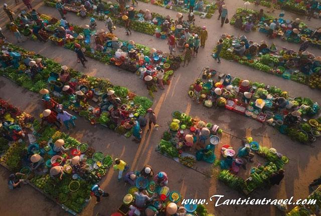 Thuê xe đi chợ nông sản Vị Thanh - Hậu Giang độc đáo nhất miền Tây