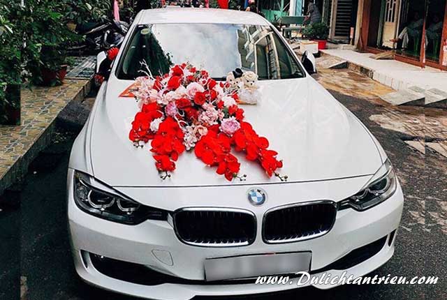 Cho thuê xe cưới BMW 320i giá rẻ tại TPHCM