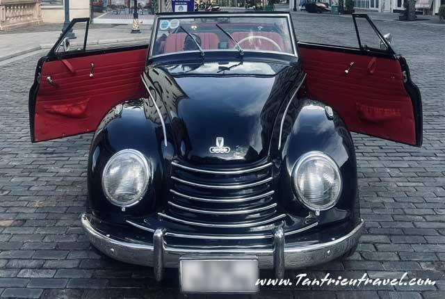 Cho thuê xe cưới cổ Audi DKW 1953