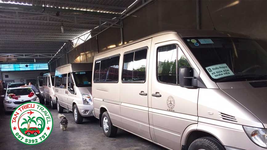 Dich vụ cho thuê xe 16 chỗ và xe cưới tại Bình Dương