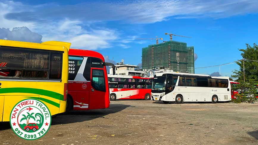 Gọi xe đi Hóc Môn tại Tân Triều Travel