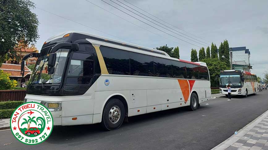 Đặt xe 45 chỗ đi Phú Yên giá rẻ cùng Tân Triều Travel