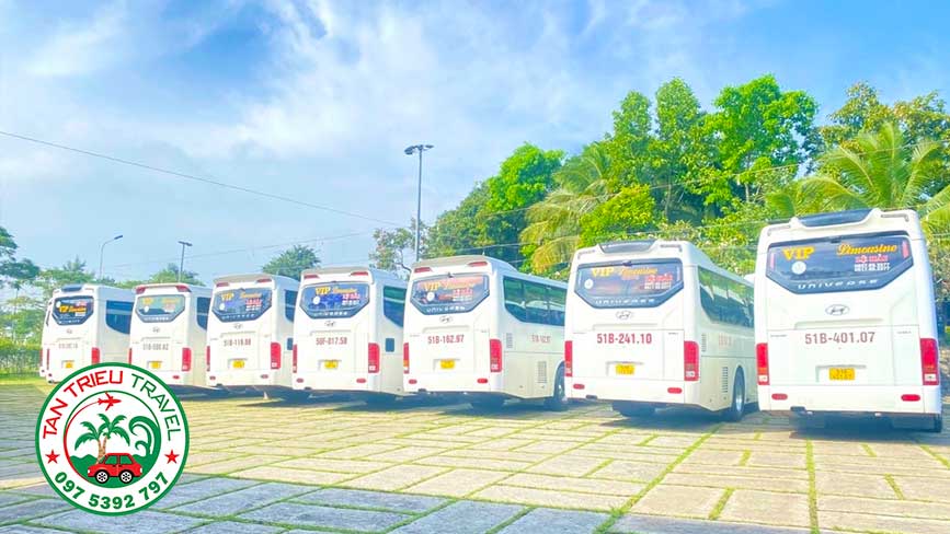 Đội xe tại quận 12 với số lượng xe lớn và đa dạng
