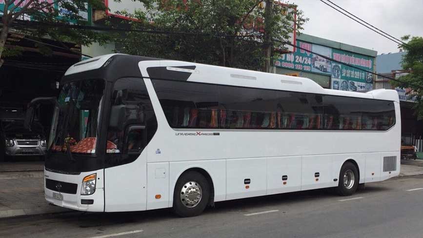 Thuê xe 45 chỗ giá rẻ tại quận 4