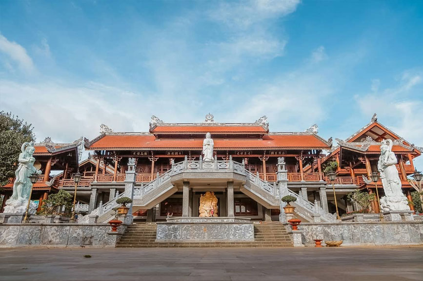 Chùa tứ sắc Khải Đoan