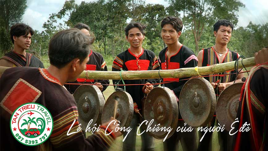 Tiếng cồng chiêng không thể thiếu trong những lễ hội của người Ê Đê