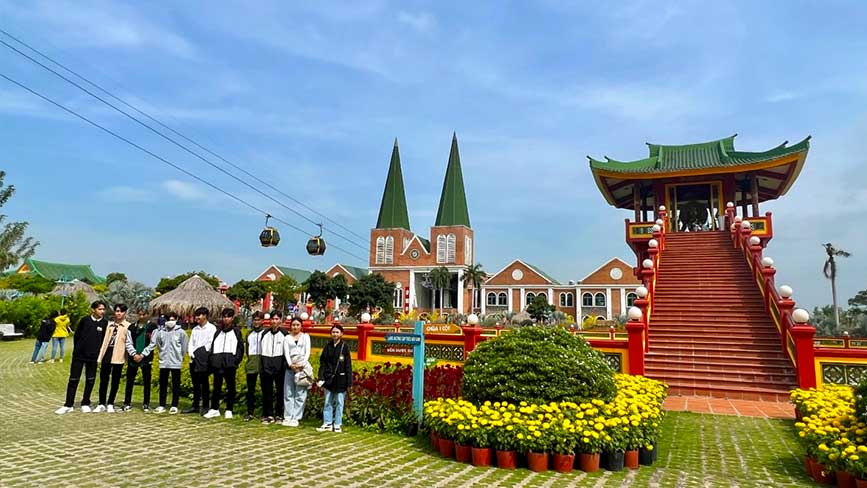 Khu du lịch Núi Sam miễn phí vé cổng đầu năm
