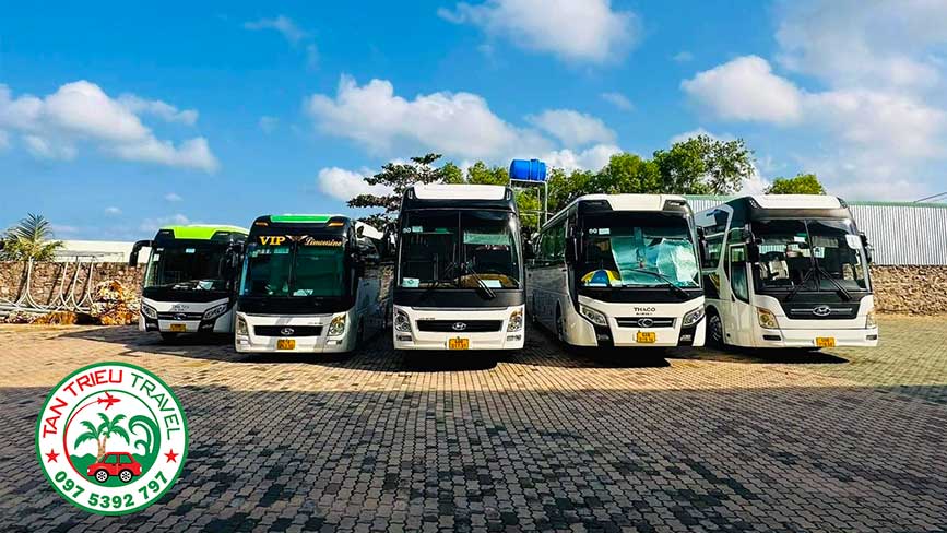 Liên hệ đặt xe 45 chỗ cùng Tân Triều Travel