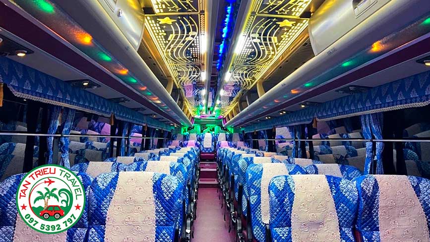 Nội thật sang trọng đẳng cấp dòng xe 45 chỗ