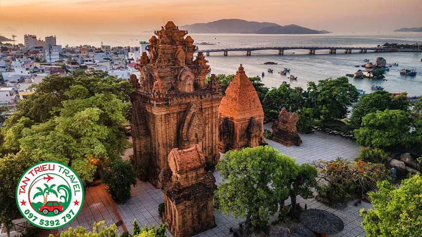Biểu tượng Champa tại TP Nha Trang
