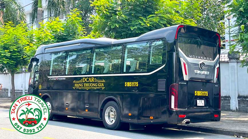 Ngoại thất sang trọng xe limousine 