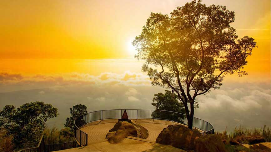 Cảnh đẹp trên đỉnh Núi Bà Đen