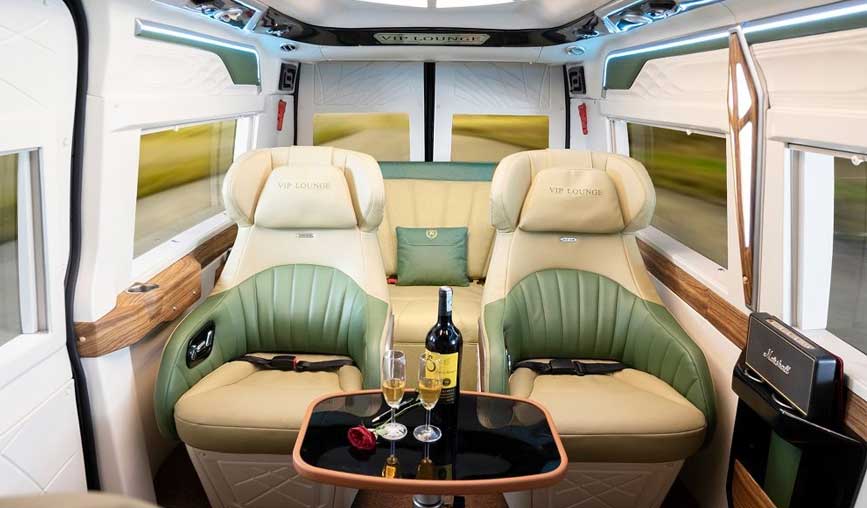 Limousine 9 chỗ, phân khúc xe sang được ưa chuộng