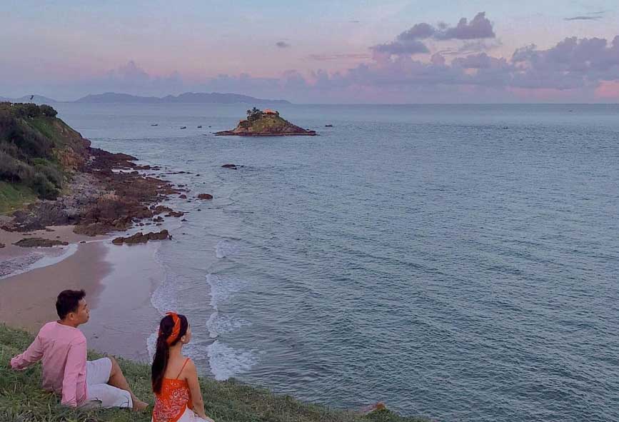 Biển Vũng Tàu nhìn từ Đồi Con Heo