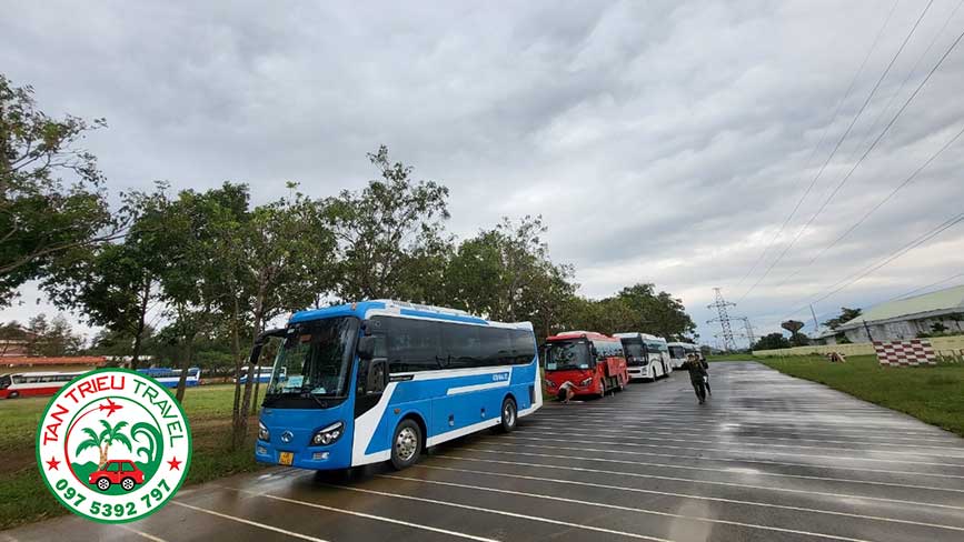 Dễ dàng đặt xe tại quận 4 để đi du lịch cùng Tân Triều Travel