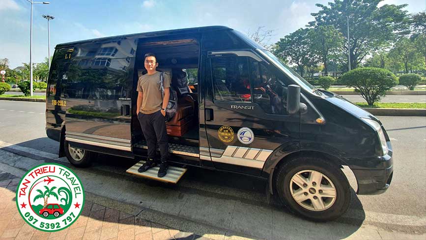 Dễ dàng đặt xe limousine cùng Tân Triều Travel