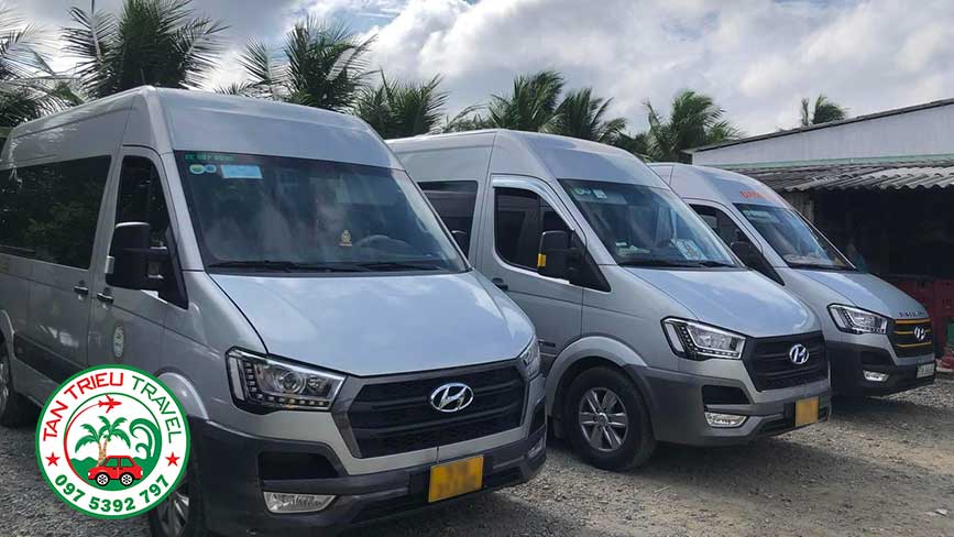 Đội xe 16 chỗ chất lượng tại Tân Triều Travel