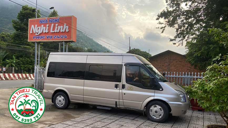 Ưu đãi thuê xe 16 chỗ cùng Tân Triều Travel