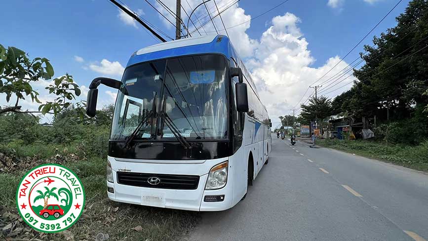 Công ty cho thuê xe du lịch 29 chỗ uy tín tại TPHCM