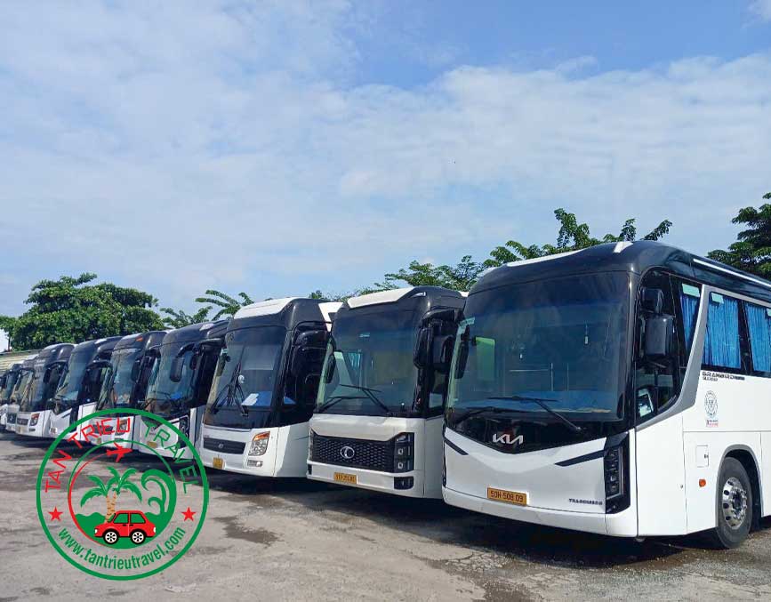 Các thương hiệu xe du lịch 29 chỗ