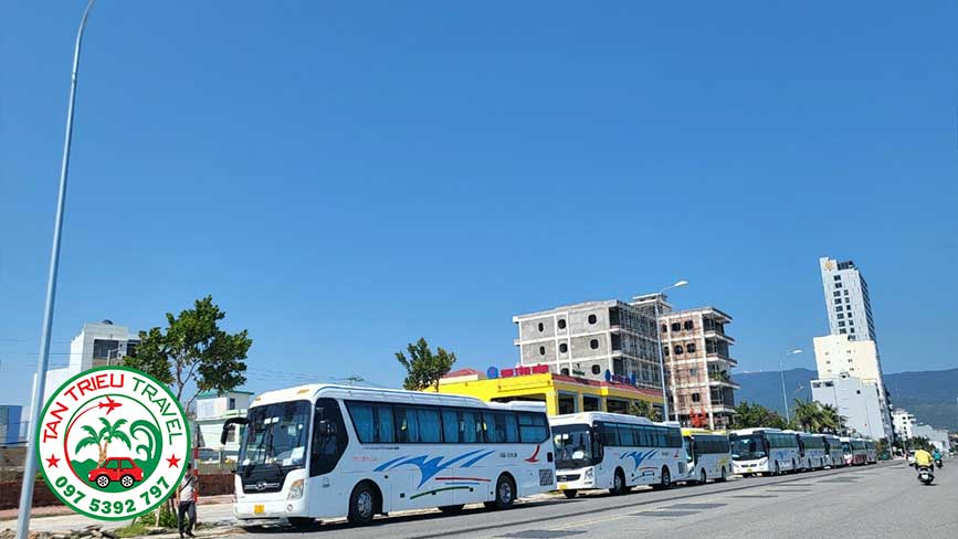 Các dòng xe du lịch luôn có sẵn tại quận 3 để phục vụ quý khách