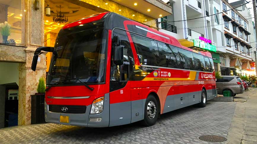 Các dòng xe 45 chỗ đời mới, cao cấp