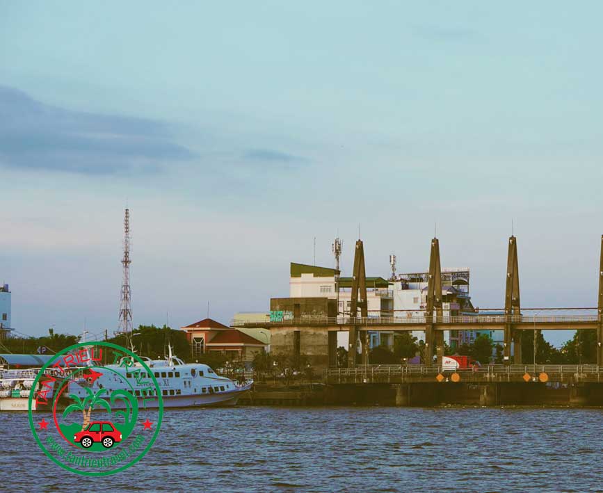Cảng tàu Rạch Giá - nơi xuất phát những chuyến tàu đi đảo 