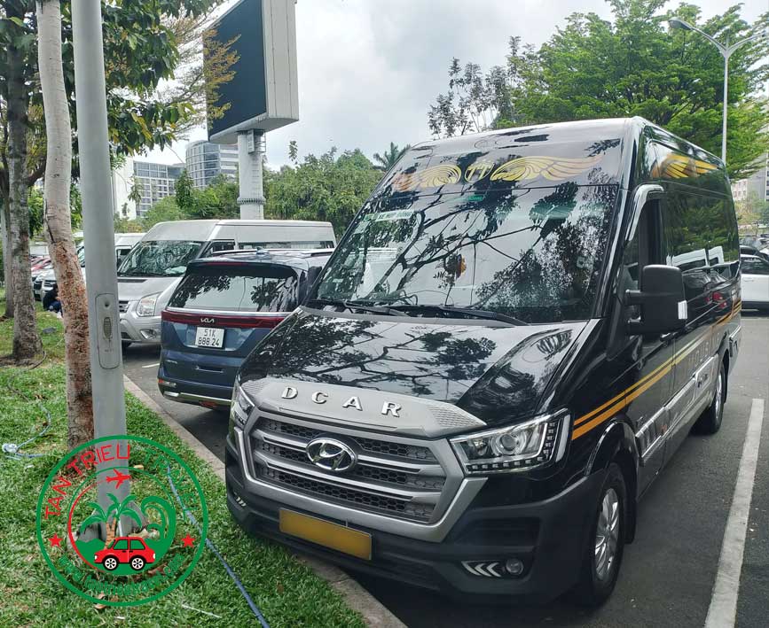 Chọn xe dịch vụ đưa rước sân bay