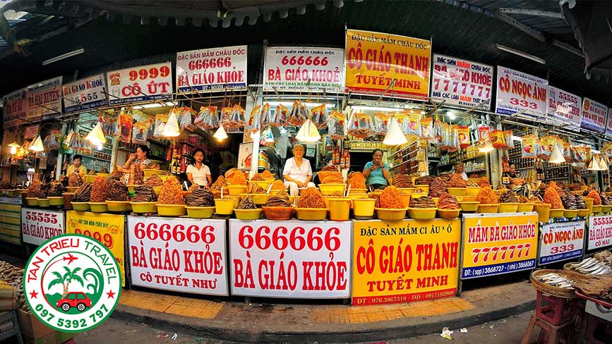 Ghé chợ Châu Đốc mua các đặc sản về làm quà