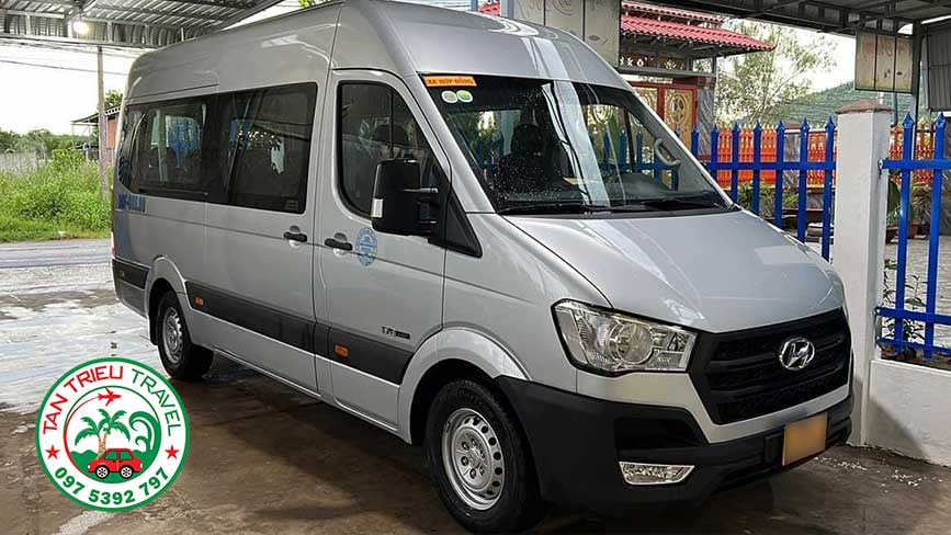 Ưu đãi khi sử dụng dịch vụ thuê xe 16 chỗ cùng Tân Triều Travel