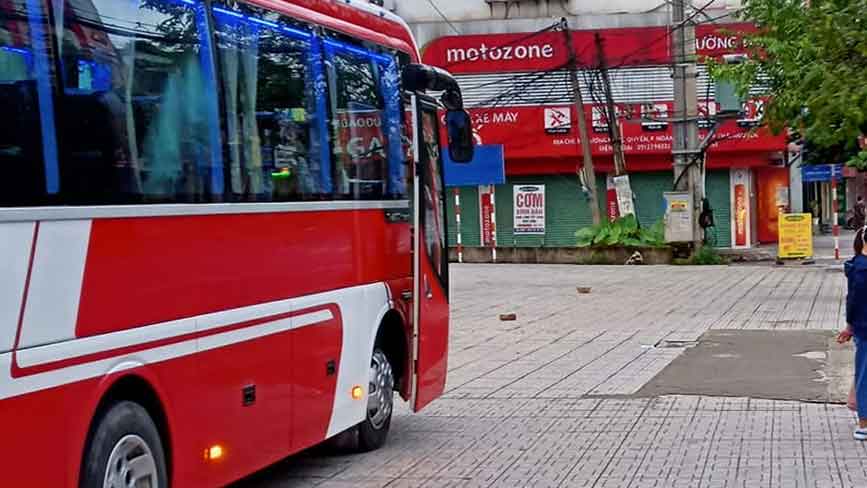 Đưa đón tận nơi theo yêu cầu khách hàng