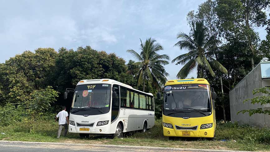 Thuê xe du lịch 29 chỗ Samco giá rẻ