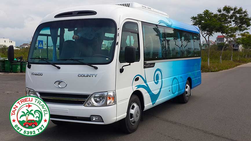 Em út trong gia đình của dòng xe 29 chỗ