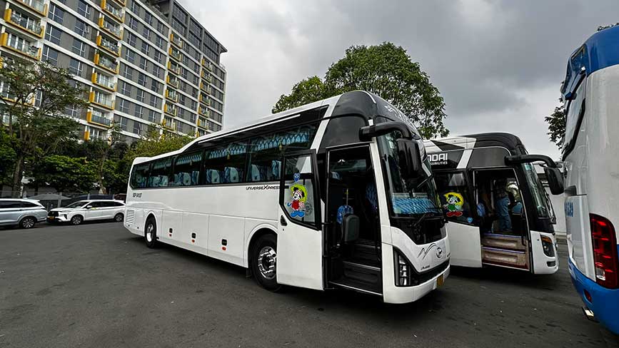Cho thuê xe 45 chỗ giá rẻ tại Tân Triều
