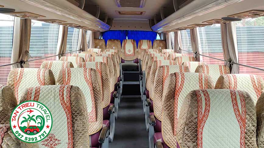 Xe du lịch 45 chỗ đời mới chất lượng cao