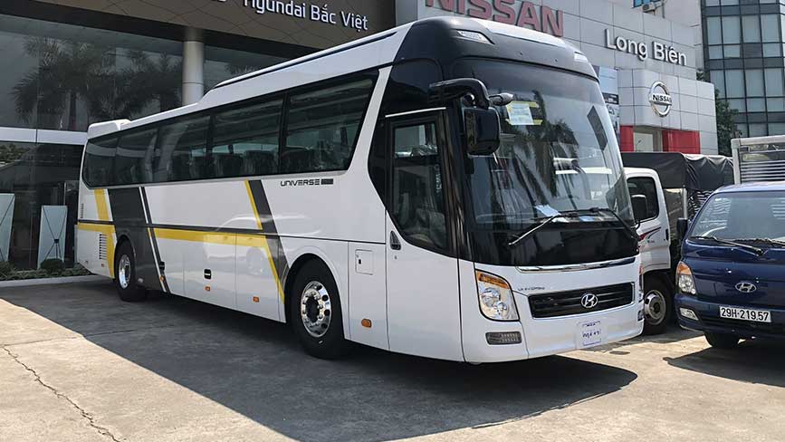 Toàn cảnh dòng xe Hyundai Universe 45 chỗ