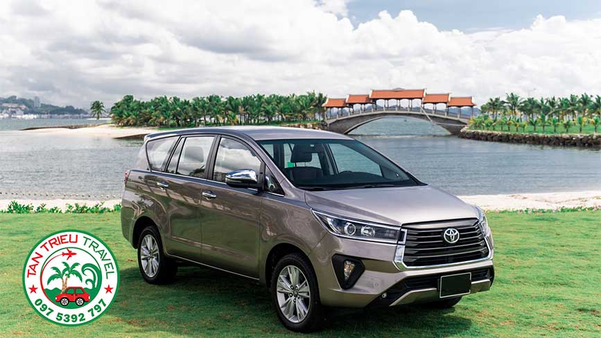 Xe Innova 7 chỗ được khách ưa chuộng lựa chọn đi Lagi